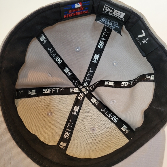 Chicago White Sox Hat Cap Size 7 1/4 Gray Black Fitted New Era 59fifty MLB - Picture 4 of 6
